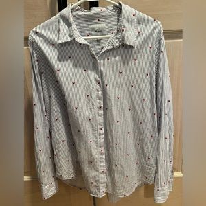 Rails brand button down shirt. Sz L. White and blue with red embroidered hearts.
